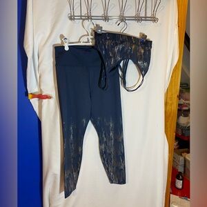 JoyLab matching set, leggings and sports bra, size medium